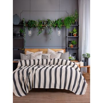 Cuvertura matlasata dubla, Porto - Anthracite, Viaden, Bumbac reciclat Cuvertura matlasata dubla, Porto - Anthracite, Viaden, Bumbac reciclat