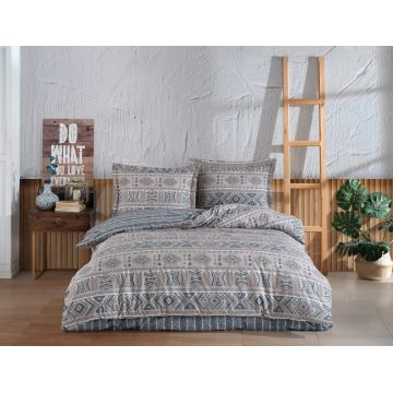 Lenjerie de pat dubla King (FR), L'essentiel Maison, Sufi İkat v2, Bej / Albastru Lenjerie de pat dubla King (FR), L'essentiel Maison, Sufi İkat v2, Bej / Albastru