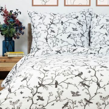 Lenjerie de pat dubla Volatile, Homla, 3 piese, 160x200 cm, microfibra din bumbac, alb/gri Lenjerie de pat dubla Volatile, Homla, 3 piese, 160x200 cm, microfibra din bumbac, alb/gri