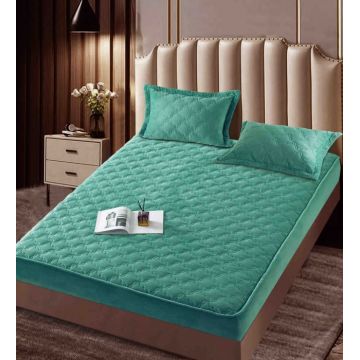 Husa matlasata tip topper din catifea, 140x200cm + 2 fete de perna 50x70cm - Verde