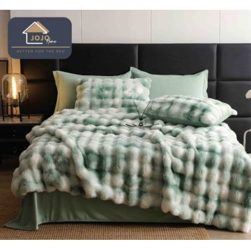 Lenjerie Pat Dublu 6 Piese, Super Pufoasa, din Blanita Artificiala de Iepure