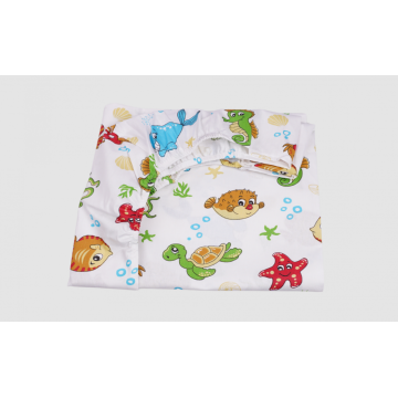 Set complet 7 piese lenjerie si aparatori patut 120x60 cm din bumbac model animale acvatice