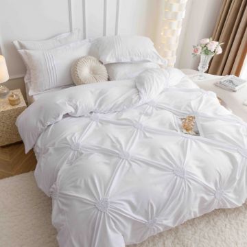 Set Lenjerie Pat Dublu 6 Piese din Bumbac Soft Touch ,   Pliuri Brodate cu Inimioare