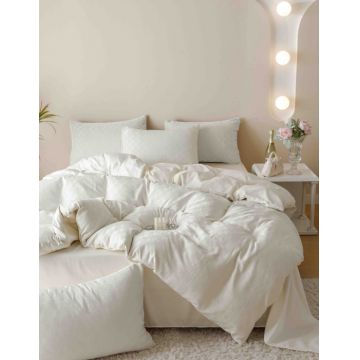 Set Lenjerie Pat Dublu 6 Piese din Jacquard Finetat, Lux si Confort