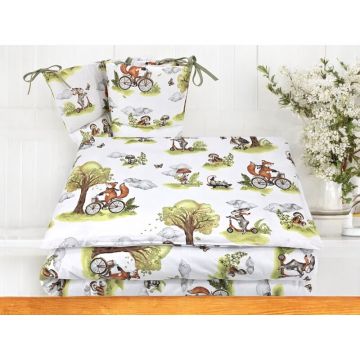 Lenjerie pentru patut Qmini Fox on bikes Natural cu 3 piese, 120x60 cm, protectie laterala, din bumbac