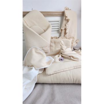 Paturica de infasat Qmini Warm Beige, din muselina dubla, inchidere cu panglica, 75x75 cm