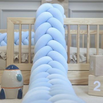 Protectie de pat impletita, MiniMini, Velvet Magic, Baby Blue, 250 cm