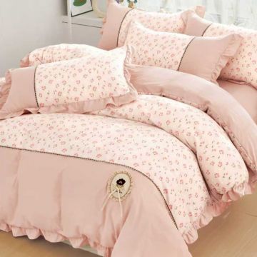 Lenjerie Finet cu Broderie si Volanase, 4 Piese Melor Floral