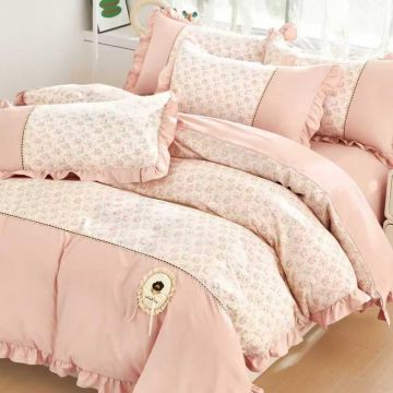 Lenjerie Finet cu Broderie si Volanase, 4 Piese Melor Peach