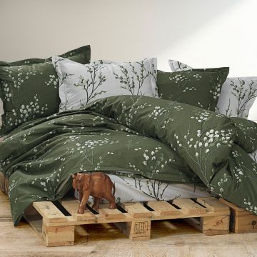 Lenjerie de pat 4 piese, Bumbac Ranforce, cearceaf pat clasic, cearceaf pilota 200x230, 2 fete perna 50x70, 2 fete perna 70x70, RNFN 254