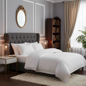 Lenjerie Somnart pentru pat dublu cu 4 piese, cearceaf pat clasic 240 x 260 cm, cearceaf pilota 200 x 230 cm, 2 fete de perne 50 x 70 cm din bumbac damasc alb