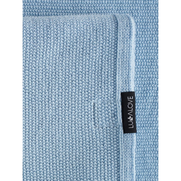 Paturica subtire din lana merinos 90x100 cm albastru deschis