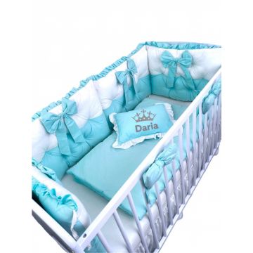 Lenjeria de pat Personalizata cu 4 perne aparatori matlasate, cearceaf cu volanas, pilota si pernuta 140x70 cm  verde menta