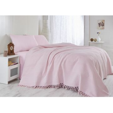 Cuvertura de pat dubla, Saheser, 117 - Powder, 220x240 cm, 100% bumbac, 340 gr/m², roz deschis Cuvertura de pat dubla, Saheser, 117 - Powder, 220x240 cm, 100% bumbac, 340 gr/m², roz deschis