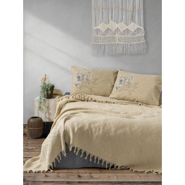 Set cuvertura de pat dubla Pique, 4 piese, 220x240 cm, 100% bumbac, Cotton Box, Origin, cappuccino Set cuvertura de pat dubla Pique, 4 piese, 220x240 cm, 100% bumbac, Cotton Box, Origin, cappuccino