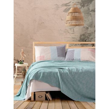Set cuvertura de pat dubla Pique, 4 piese, 220x240 cm, 100% bumbac, Cotton Box, Via, menta Set cuvertura de pat dubla Pique, 4 piese, 220x240 cm, 100% bumbac, Cotton Box, Via, menta