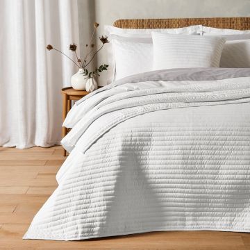 Cuvertură albă matlasată pentru pat dublu 220x230 cm – Bianca