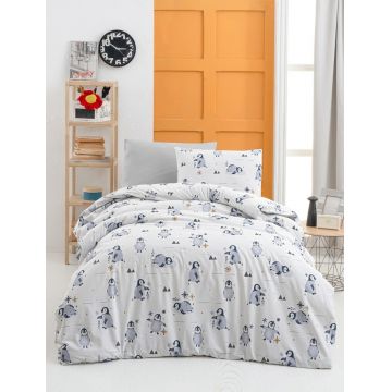 Lenjerie de pat pentru o persoana, L'essentiel Maison, Happy Young, Alb/Albastru inchis Lenjerie de pat pentru o persoana, L'essentiel Maison, Happy Young, Alb/Albastru inchis