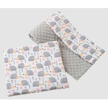 Set paturica 75x100 cm si perna 35x30 cm Nichiduta Minky Grey hedgehogs