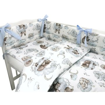 Lenjerie patut 3 piese cu protectie laterala Qmini 120x60 cm Teddy Bear and Friends Blue