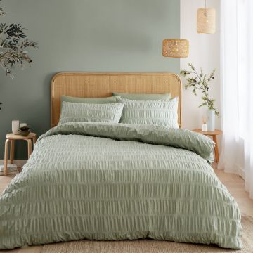Lenjerie de pat verde-deschis pentru pat de o persoană 135x200 cm – Catherine Lansfield