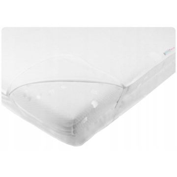 Protectie impermeabila pentru saltea copii, BabyMam White, prevazuta cu 4 benzi elastice cusute, lavabila si sterilizabila, dimensiune 200 x 140 cm