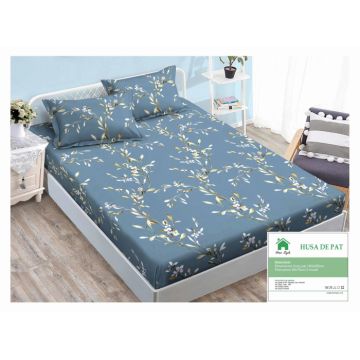 Husa de pat cu elastic 140x200 din Bumbac Finet + 2 Fete de Perna - Albastru Cu Floricele Albe