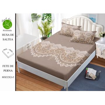 Husa de pat cu elastic 180x200 din Bumbac Finet + 2 Fete de Perna - Bej Model Dantela