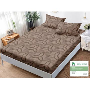Husa de pat cu elastic 180x200 din Bumbac Finet + 2 Fete de Perna - Maro Abstract