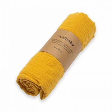 Paturica moale bebe New Baby cu multiple intrebuintari 60x60 cm din bumbac mustard