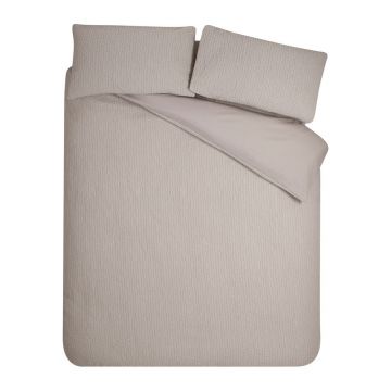 Lenjerie de pat maro deschis din țesătură crep pentru pat dublu/extinsă 230x220 cm Crinkle Seersucker – Catherine Lansfield